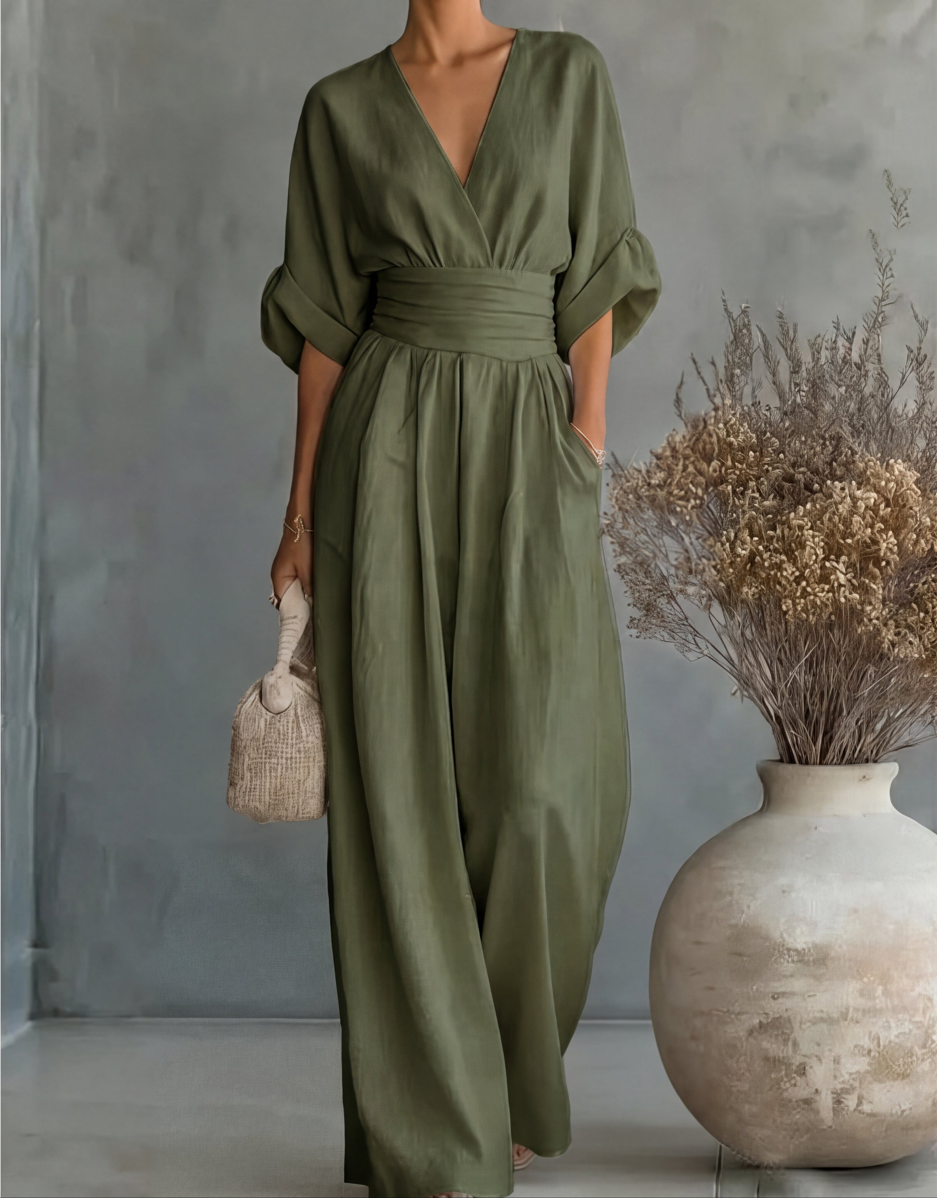 Giulia | Elegante Tuta con Scollo a V e Gambe Larghe